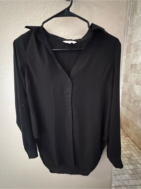Candie's Black Button-Front V-Neck Blouse